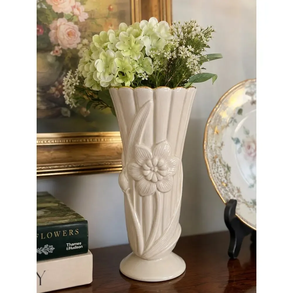 Lenox Daffodil Vase Ivory Porcelain Gold Trim Floral Bud Vase 5.5 Inch